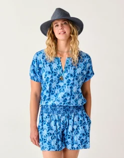 Carve Designs Short Sleeve^Celeste Top: Navy Floral