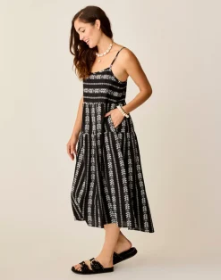 Carve Designs Dresses | Dresses^Jacey Textured Dress: Black Embroidered